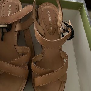 Camel Color Gianni Bini Wedges